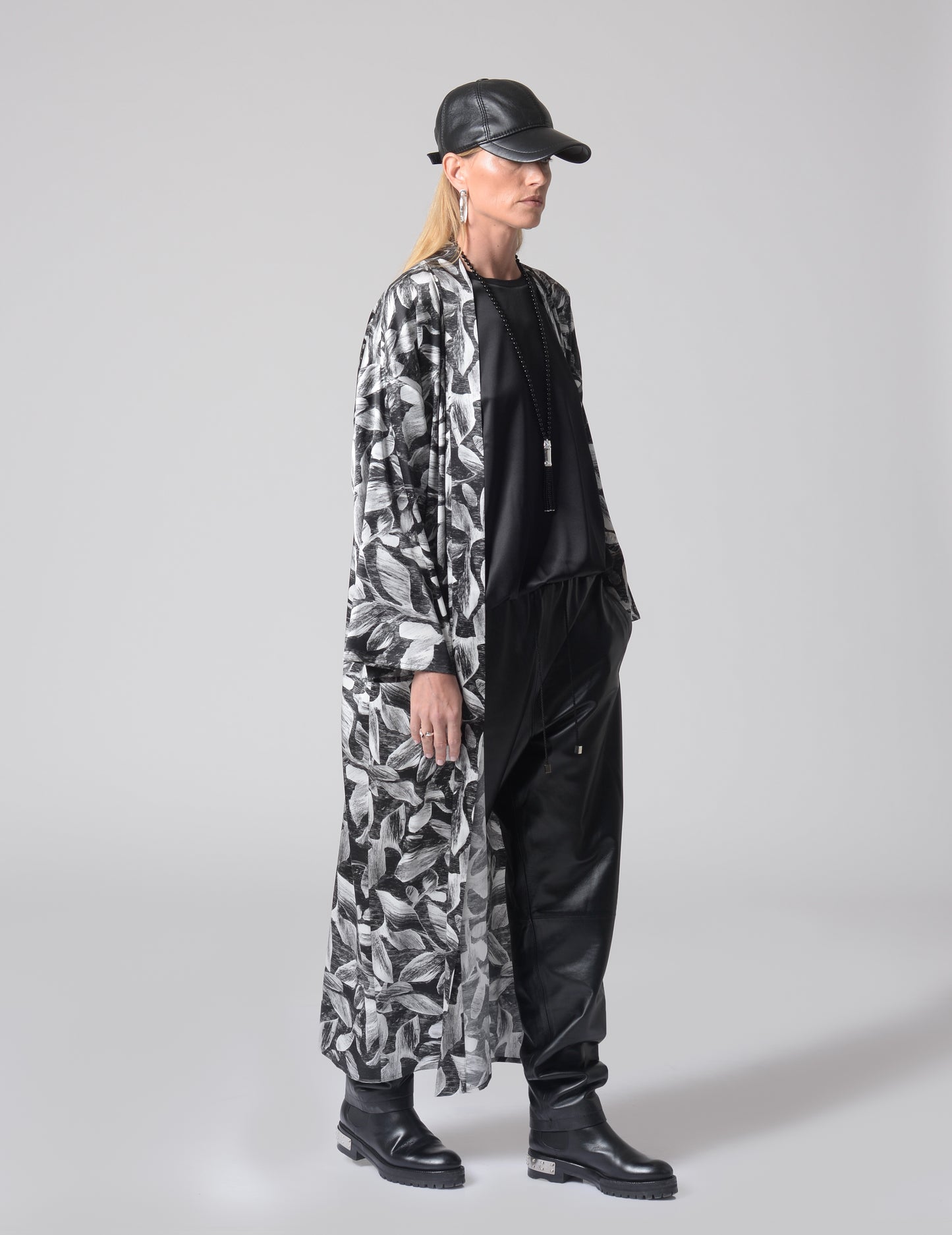 FLORAL PRINT SILK KIMONO