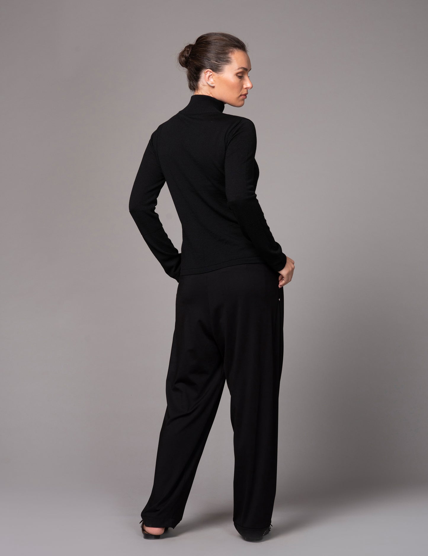 BUTTON FRONT KNITTED CARDIGAN