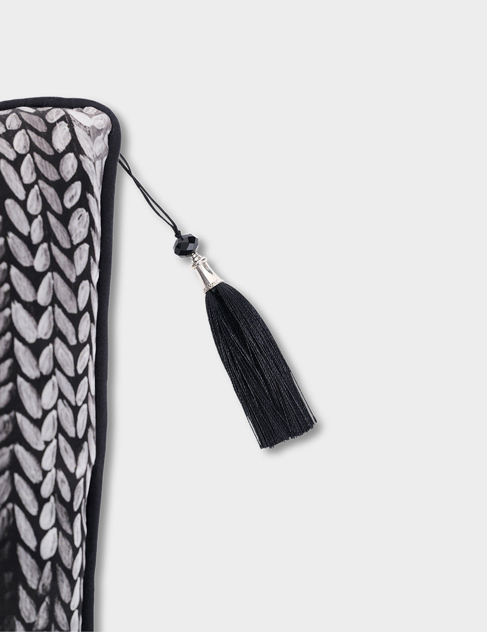 KNITTED PRINT SILK CUSHION