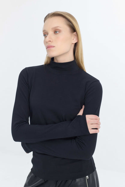 LONG SLEEVE MOCK-NECK T-SHIRT