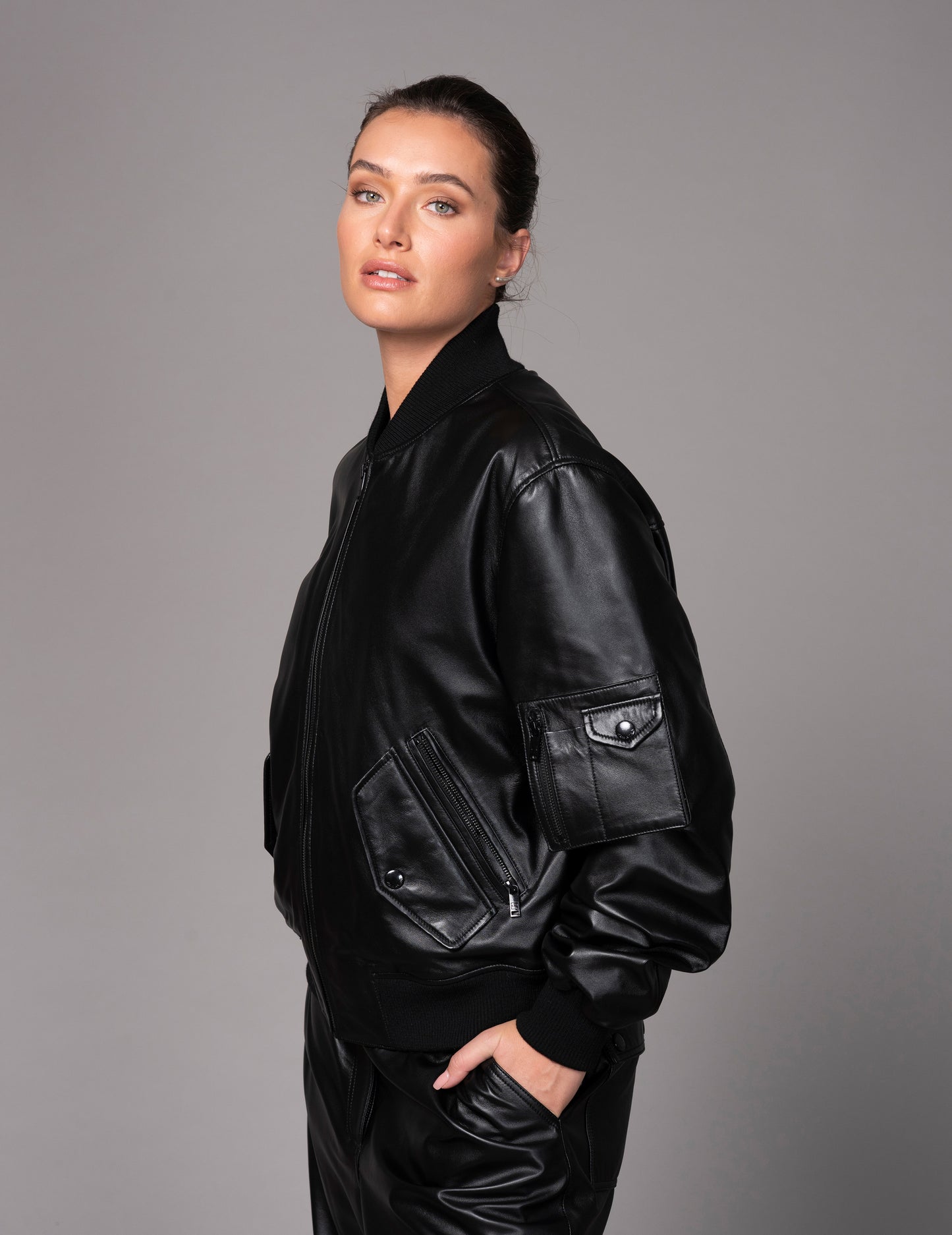 LEATHER BOMBER JACKET