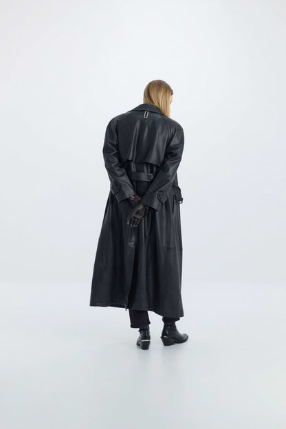 TRENCHCOAT