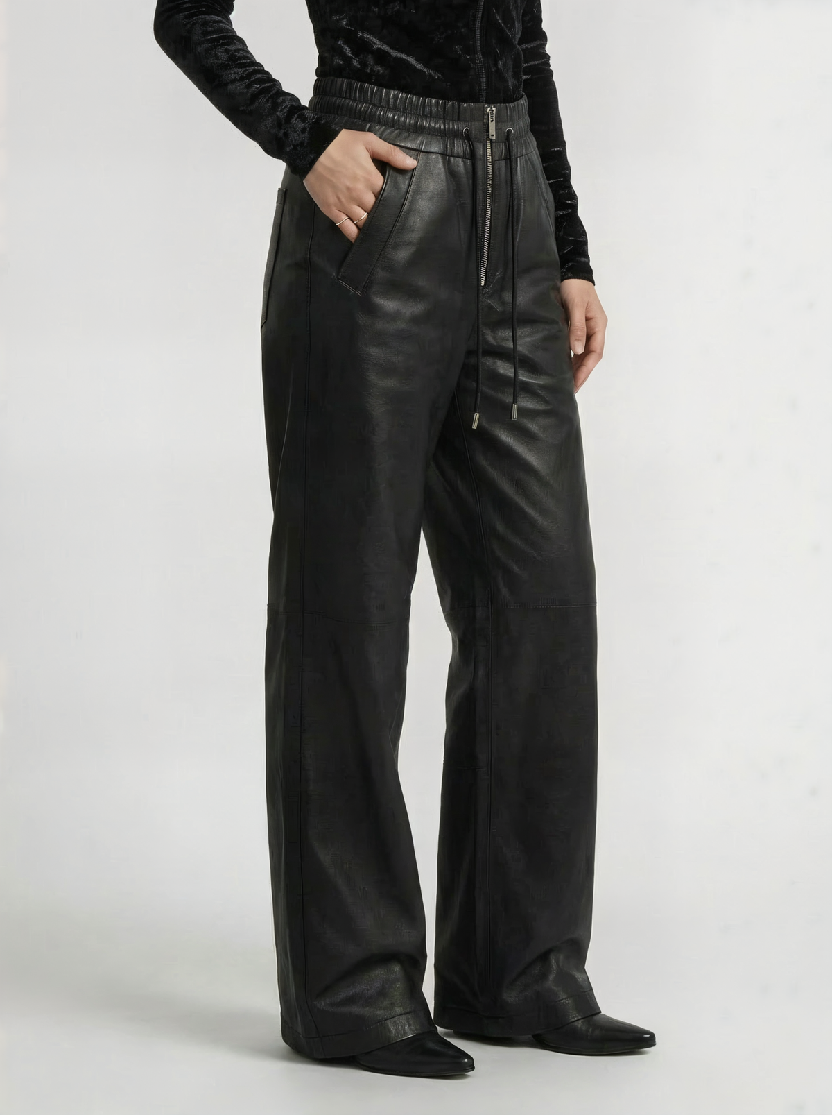 FRONT-ZIP LEATHER PANTS