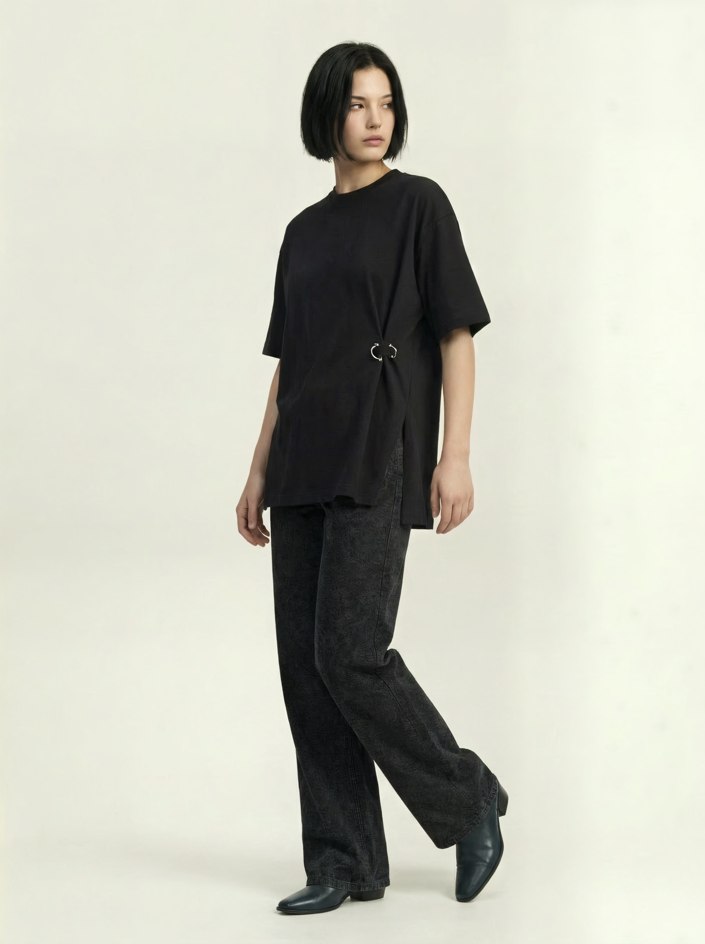 BLACK PIERCING SHIRT