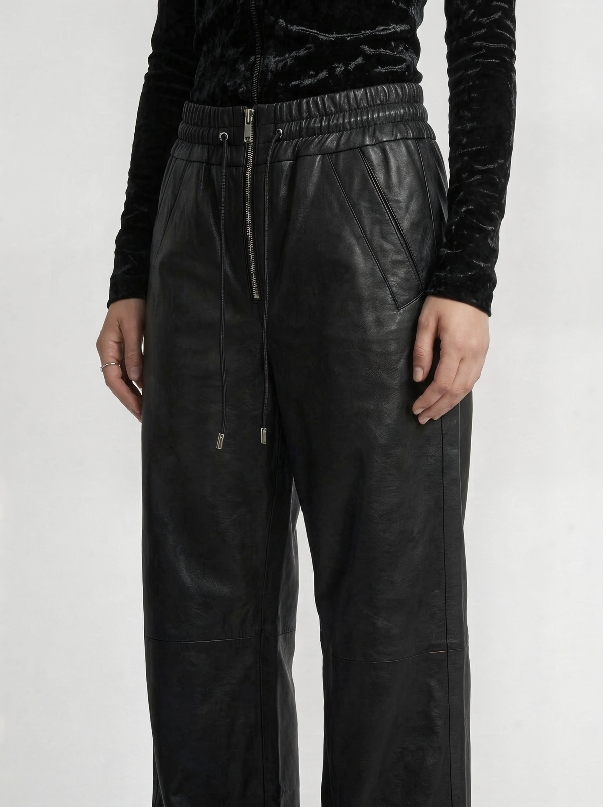 FRONT-ZIP LEATHER PANTS